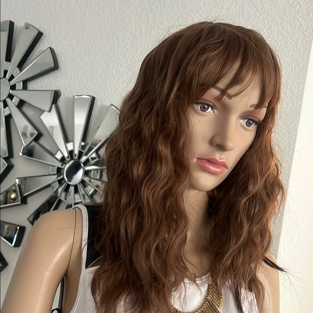 New Women’s Wavy Brown Hair Wig 18” natural, medium brown